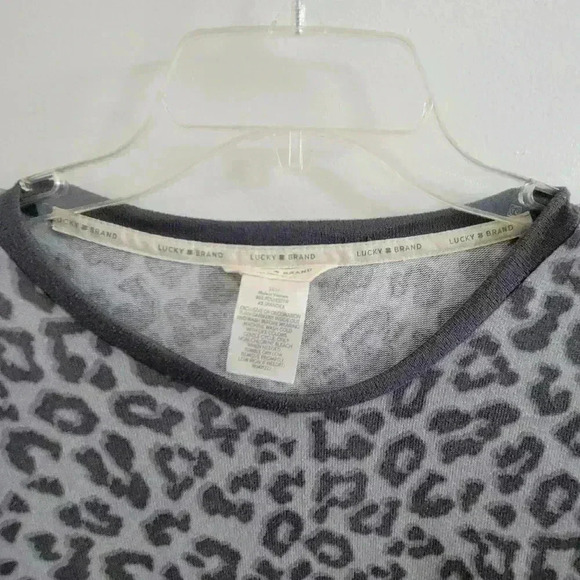 Beautiful LUCKY BRAND Blouse for Women Animal Printed SZ S/CH  Gray Color - Picture 10 of 10